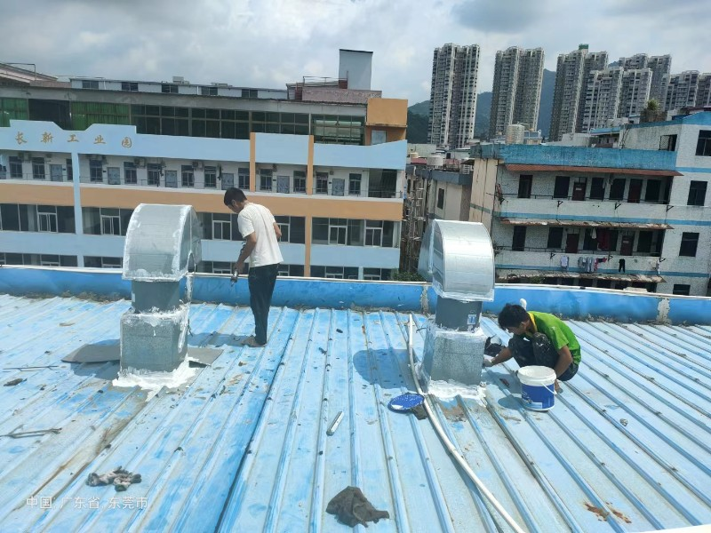 天门钢结构屋面涂料维修方法